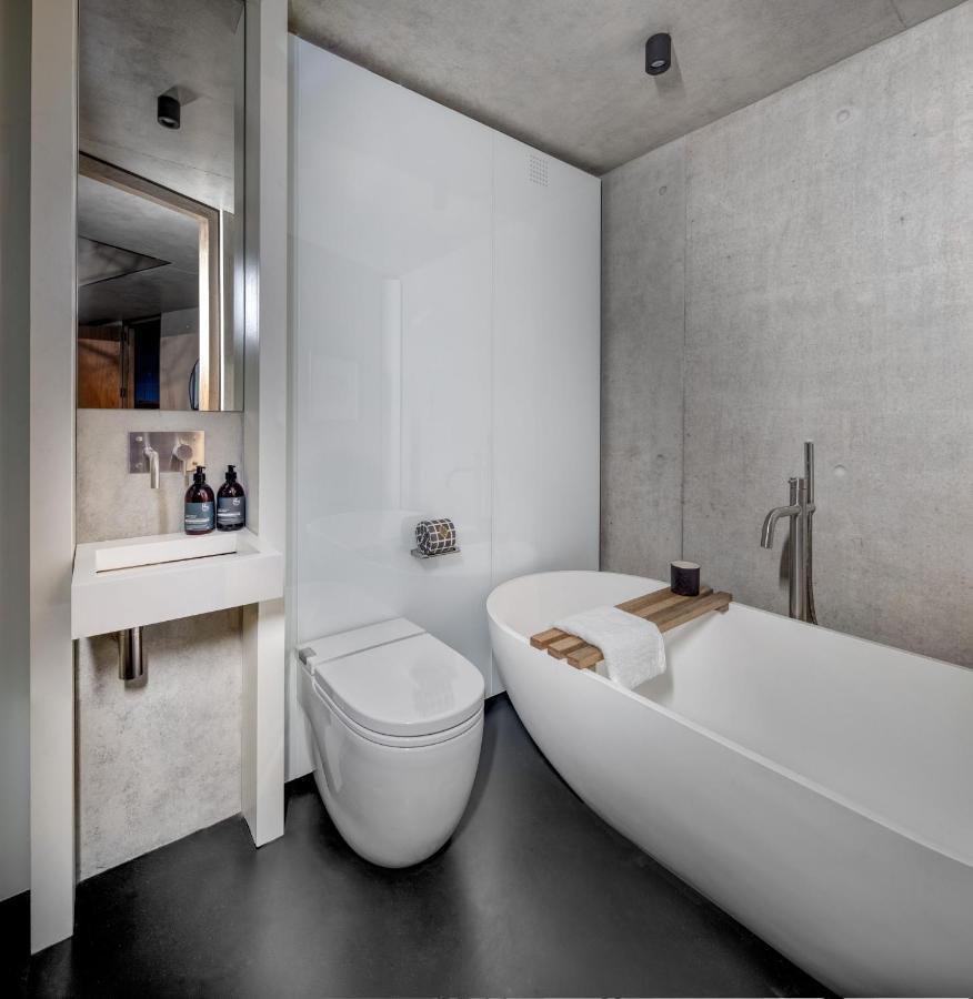 Edge House Villa อาเบอร์พอร์ธ ภายนอก รูปภาพ