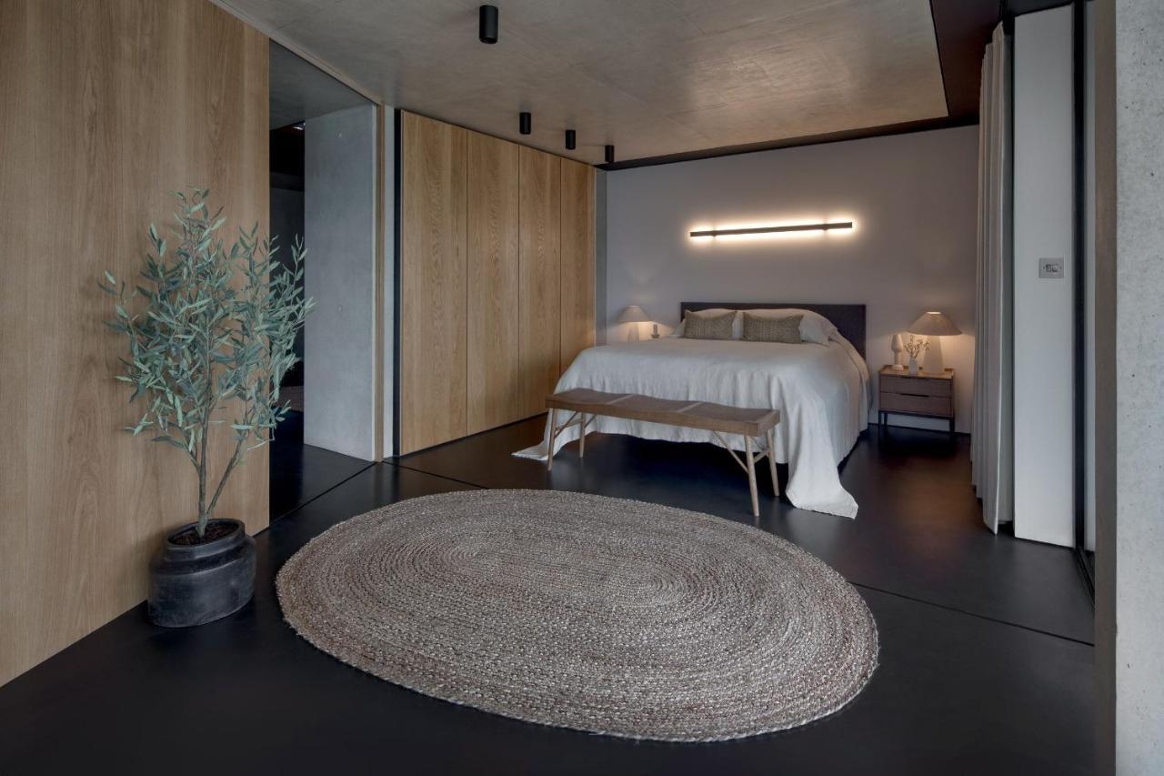 Edge House Villa อาเบอร์พอร์ธ ภายนอก รูปภาพ